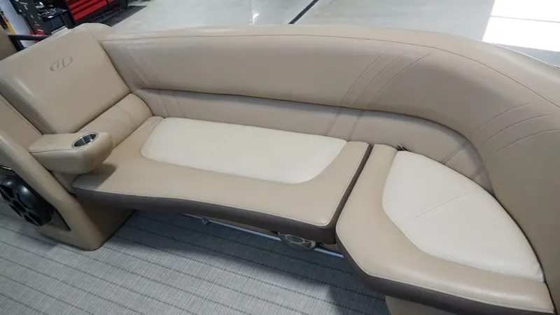 Slide: The Image of Harris 240SOL SL TT 2018 - 28