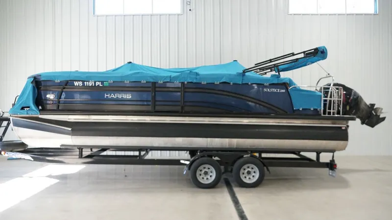 Slide: The Image of Harris 240SOL SL TT 2018 - 39