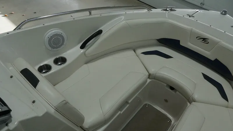 Slide: The Image of Monterey 234FS 2008 - 18