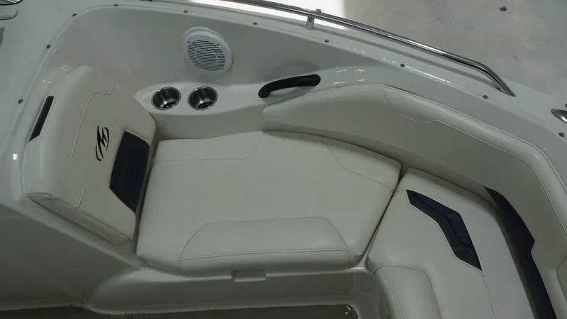 Slide: The Image of Monterey 234FS 2008 - 20