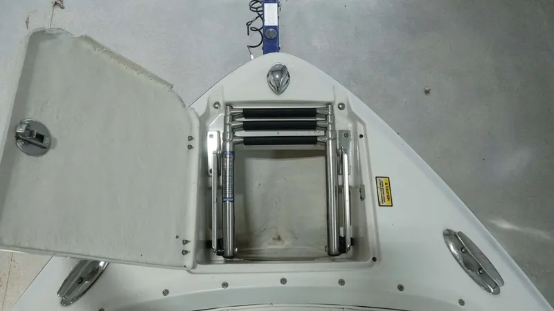 Slide: The Image of Monterey 234FS 2008 - 22