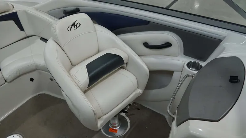 Slide: The Image of Monterey 234FS 2008 - 25