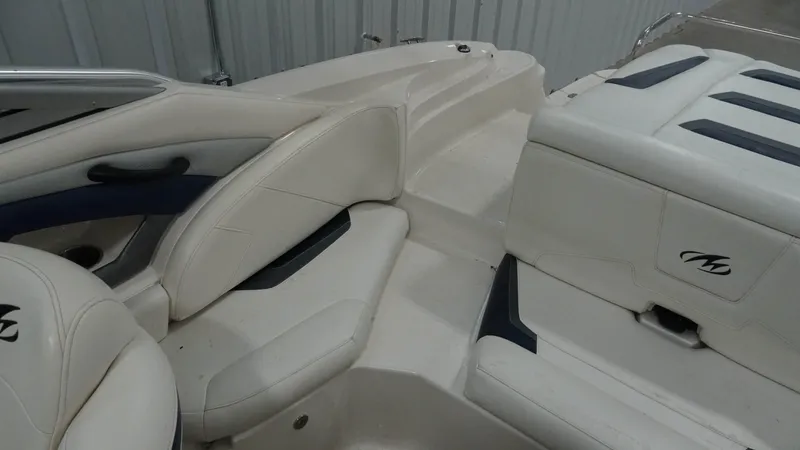 Slide: The Image of Monterey 234FS 2008 - 26