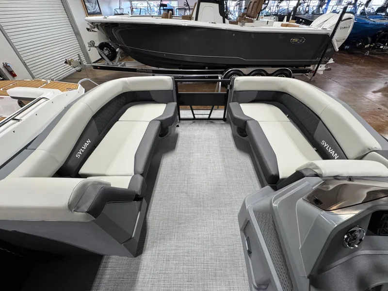 Slide: The Image of Sylvan R20 LZ 2026 - 16