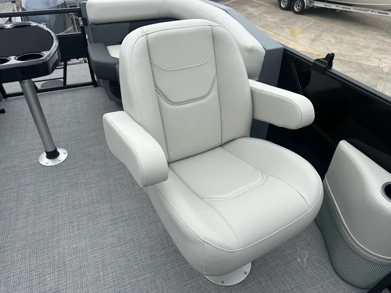 Slide: The Image of Sylvan R20 LZ 2026 - 24