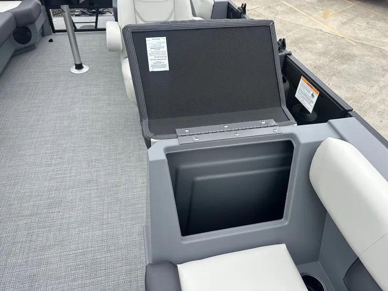 Slide: The Image of Sylvan R20 LZ 2026 - 25