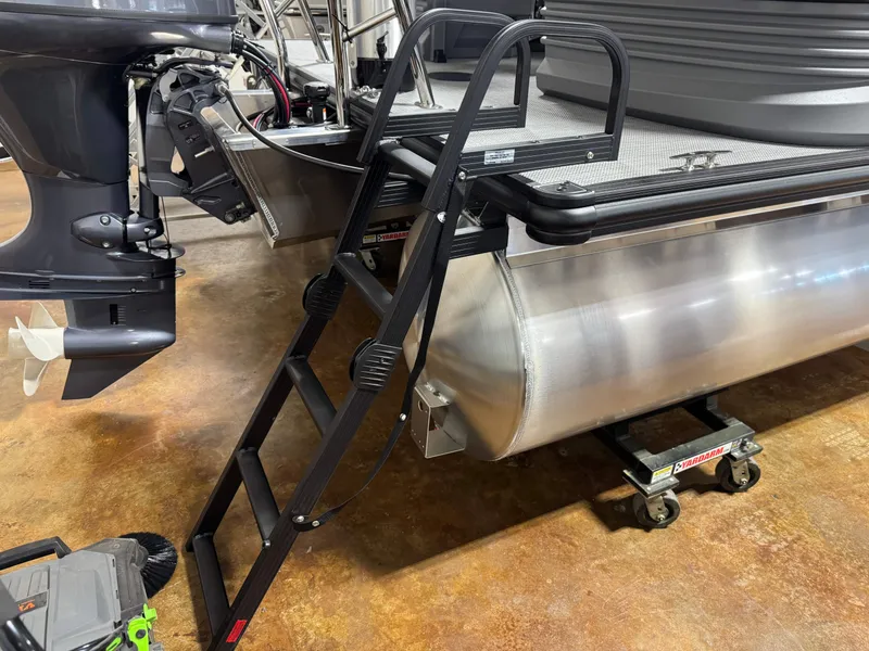 Slide: The Image of Sylvan R20 LZ 2026 - 4