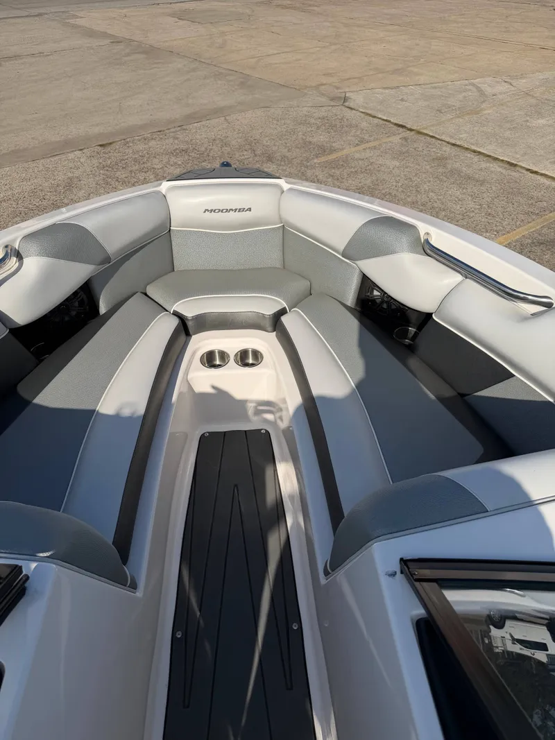 Slide: The Image of Moomba Craz 2017 - 10