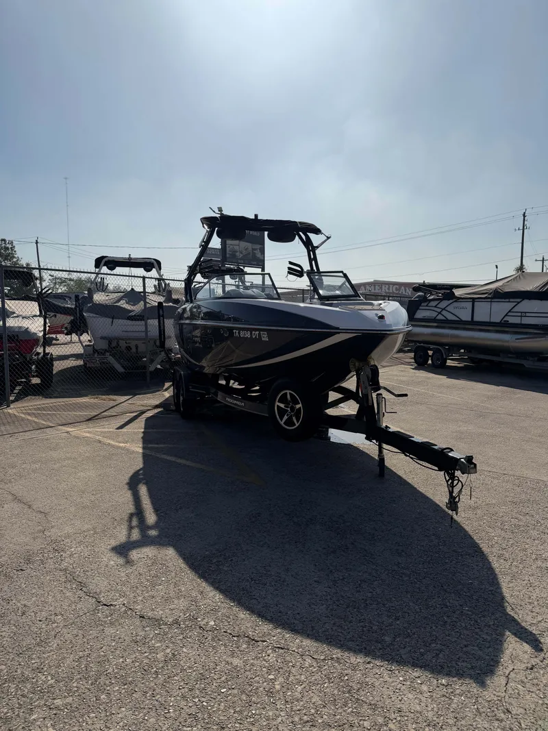 Slide: The Image of Moomba Craz 2017 - 4