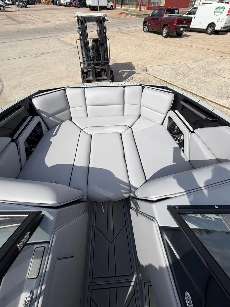 Slide: The Image of Moomba Max 2026 - 26