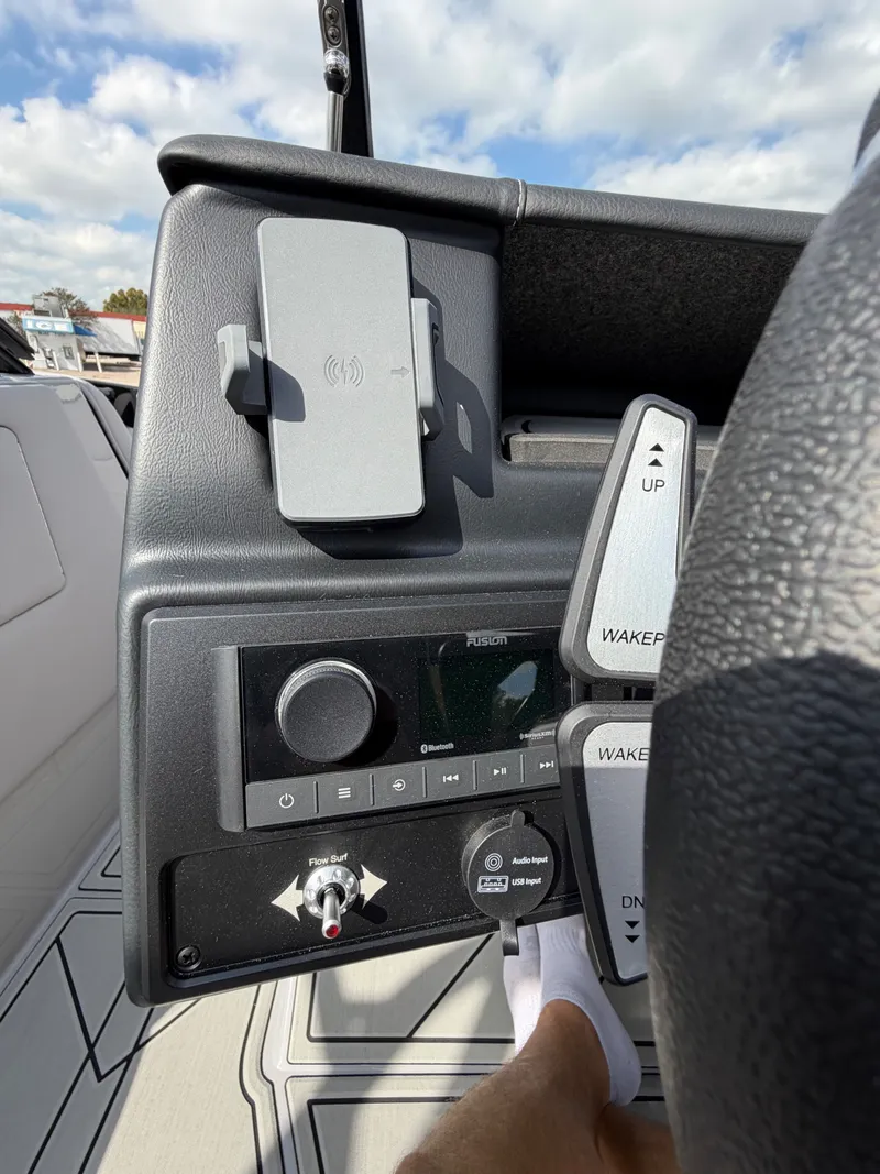 Slide: The Image of Moomba Max 2026 - 30