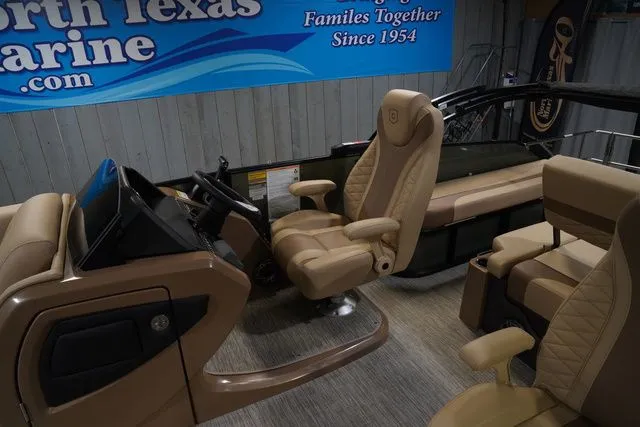 Slide: The Image of Godfrey Monaco 235 SFL 27" Impact Center Tube Package 2026 - 11