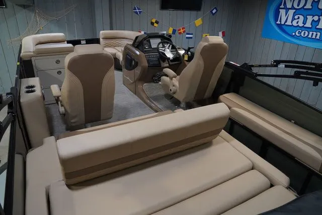 Slide: The Image of Godfrey Monaco 235 SFL 27" Impact Center Tube Package 2026 - 17