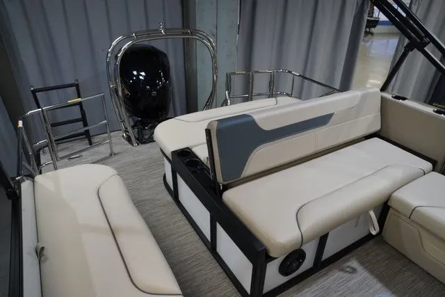 Slide: The Image of Godfrey Sweetwater 2286 SFLC 27" Impact Center Tube Packag 2026 - 14