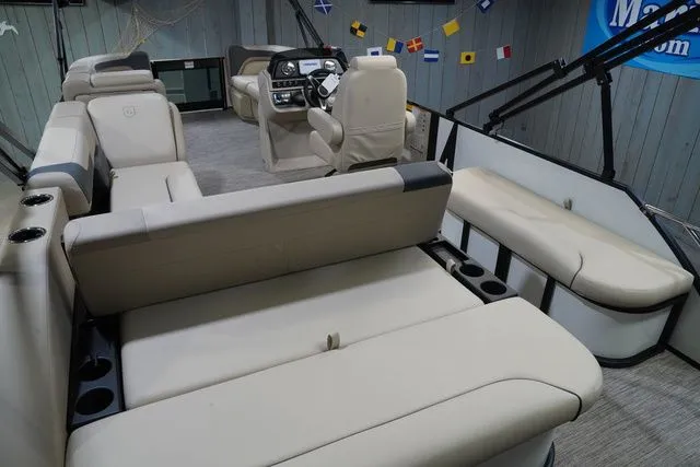 Slide: The Image of Godfrey Sweetwater 2286 SFLC 27" Impact Center Tube Packag 2026 - 16