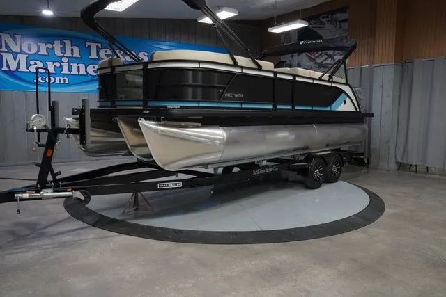 Slide: The Image of Godfrey Sweetwater 2286 SFLC 27" Impact Center Tube Packag 2026 - 2