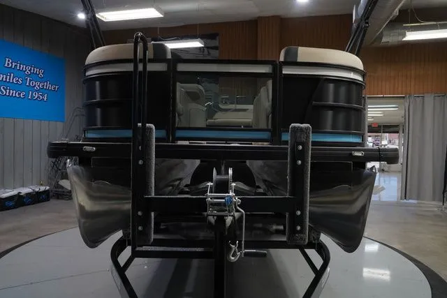 Slide: The Image of Godfrey Sweetwater 2286 SFLC 27" Impact Center Tube Packag 2026 - 3