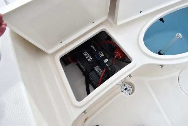 Slide: The Image of Bulls Bay 230CC 2024 - 25