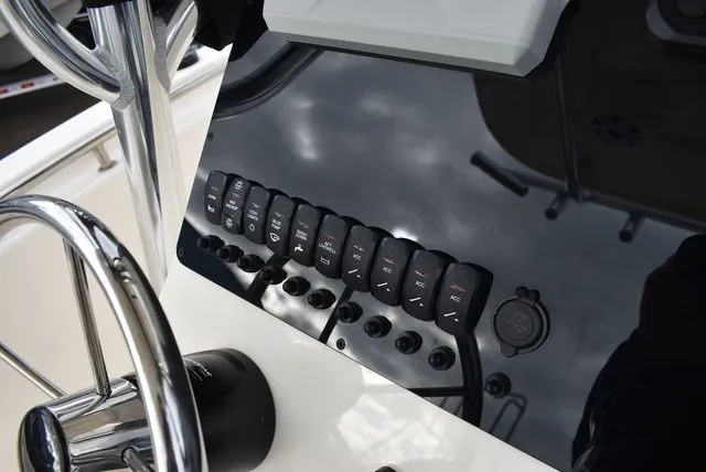 Slide: The Image of Bulls Bay 230CC 2024 - 45