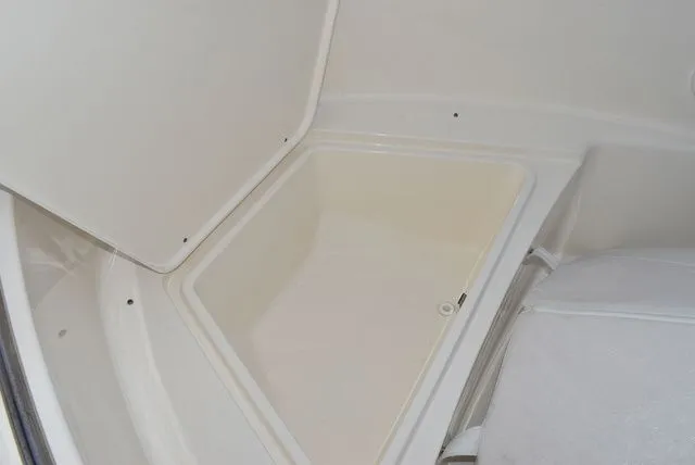 Slide: The Image of Bulls Bay 230CC 2024 - 52