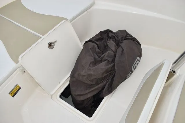 Slide: The Image of Bulls Bay 230CC 2024 - 55