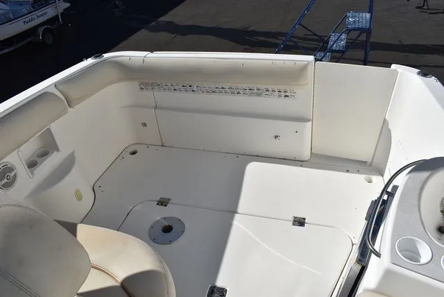 Slide: The Image of Larson Cabrio 310 2005 - 18