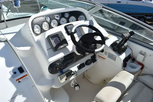 Slide: The Image of Larson Cabrio 310 2005 - 31