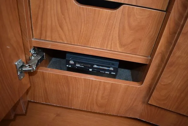 Slide: The Image of Larson Cabrio 310 2005 - 54