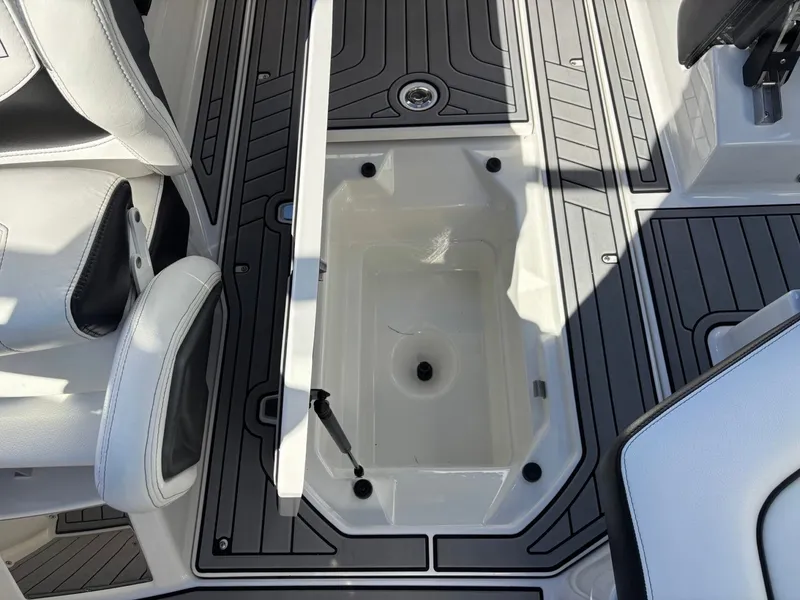 Slide: The Image of Nautique G23 2016 - 18