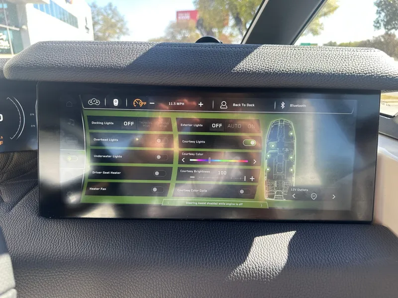 Slide: The Image of Nautique Super Air Nautique G23 Paragon 2026 - 17