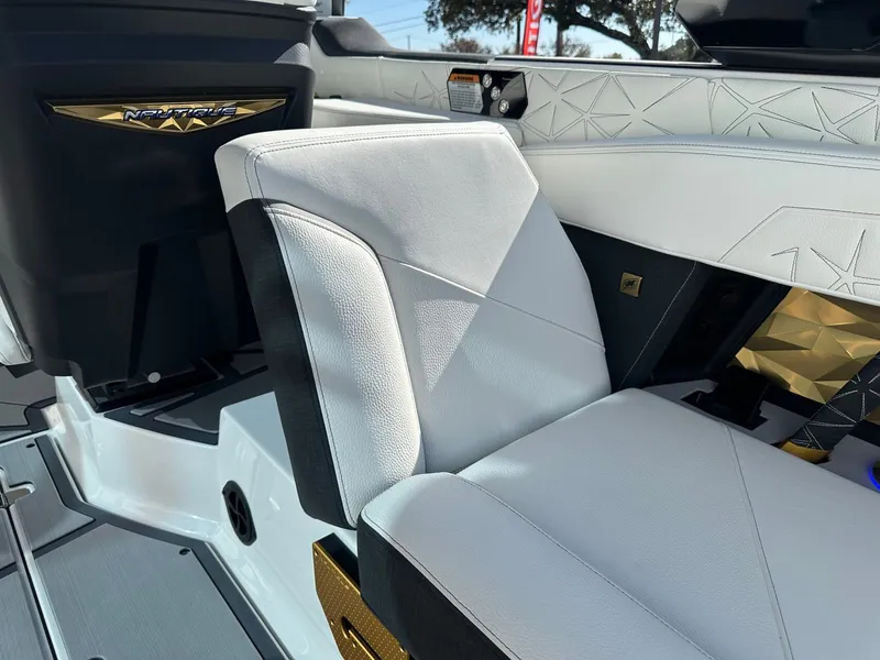 Slide: The Image of Nautique Super Air Nautique G23 Paragon 2026 - 32