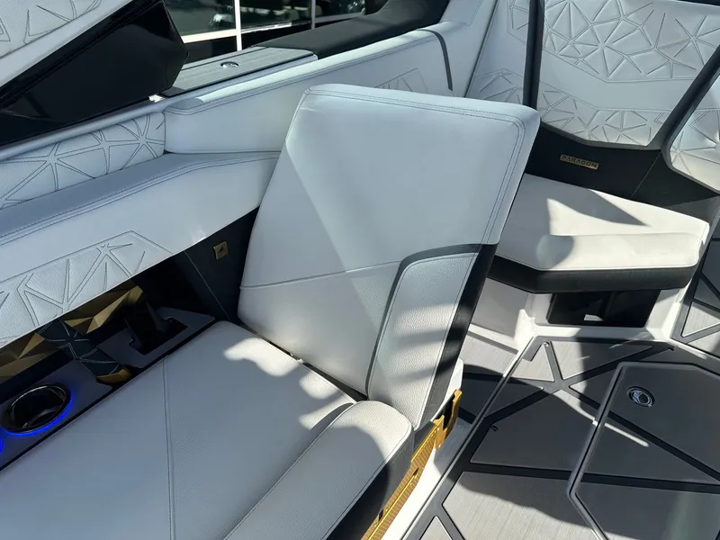 Slide: The Image of Nautique Super Air Nautique G23 Paragon 2026 - 34