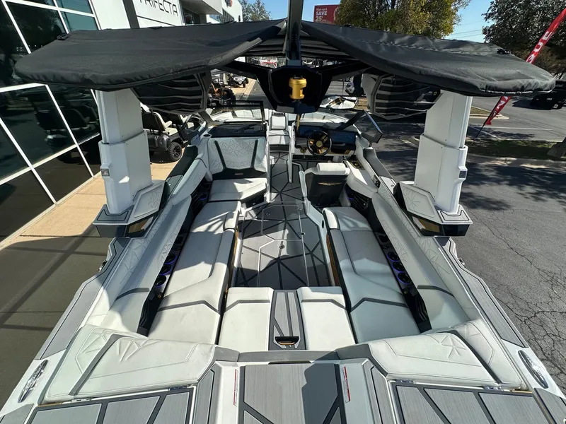 Slide: The Image of Nautique Super Air Nautique G23 Paragon 2026 - 38