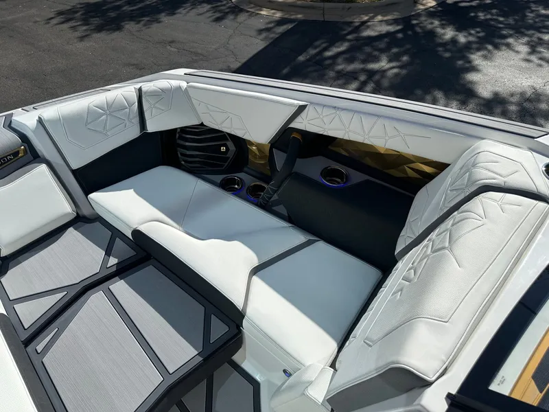 Slide: The Image of Nautique Super Air Nautique G23 Paragon 2026 - 8