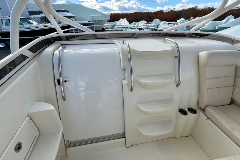 Slide: The Image of 2008 Hydra-Sports Vector 3500 VX boat interior with white seating and steps. - 18