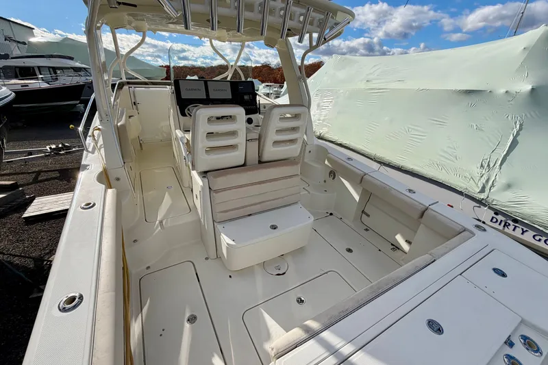 Slide: The Image of Hydra-Sports Vector 3500 VX 2008 - 38