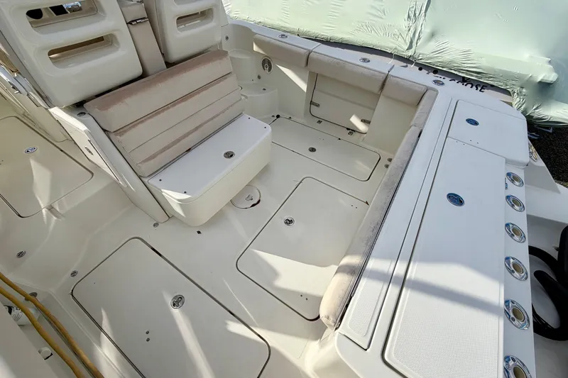 Slide: The Image of Hydra-Sports Vector 3500 VX 2008 - 39