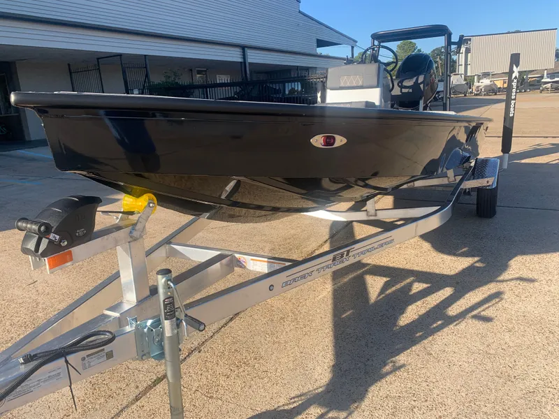 Slide: The Image of Xpress 185 Skiff 2026 - 9