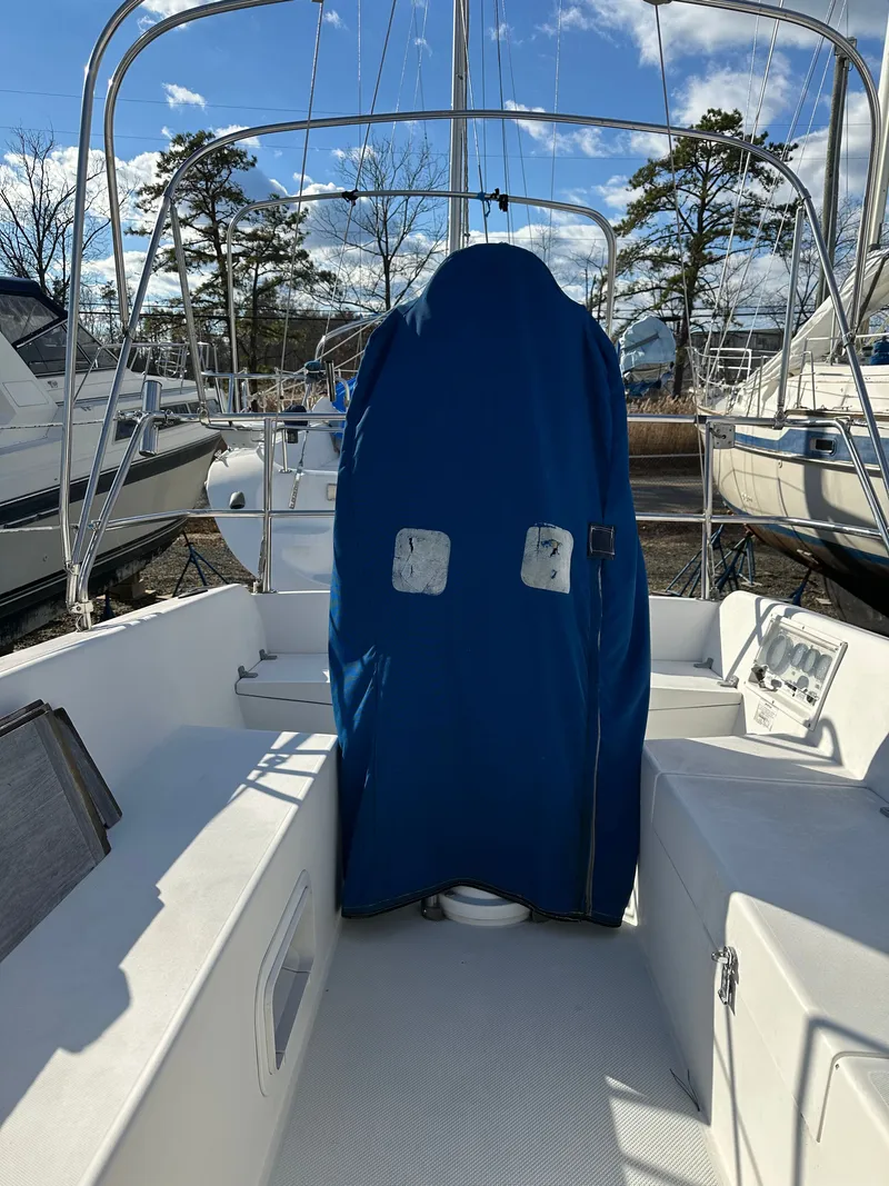 Slide: The Image of Catalina 28 1993 - 13