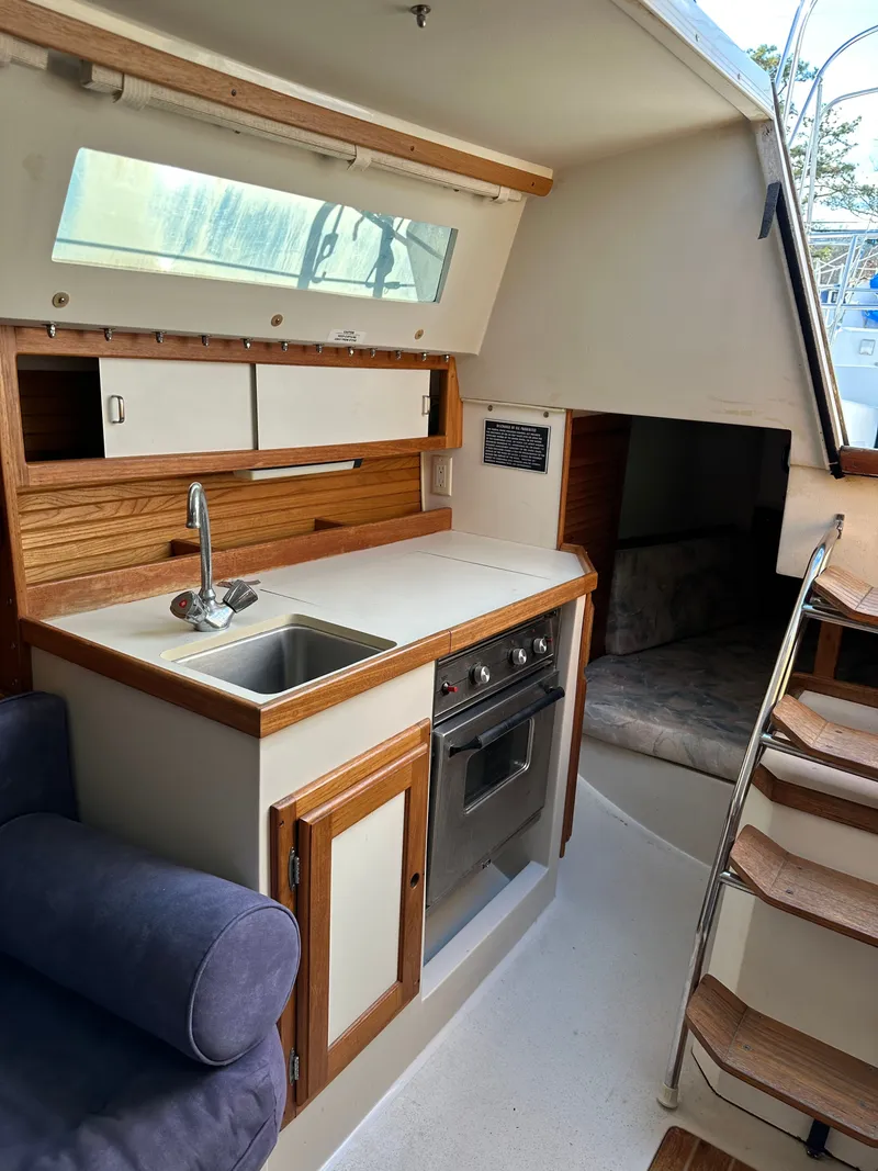 Slide: The Image of Catalina 28 1993 - 7