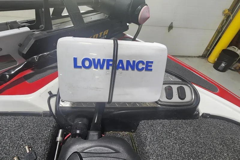 Slide: The Image of Lowrance Elite fish finder on 2011 Nitro Z-8 boat dashboard. - 6