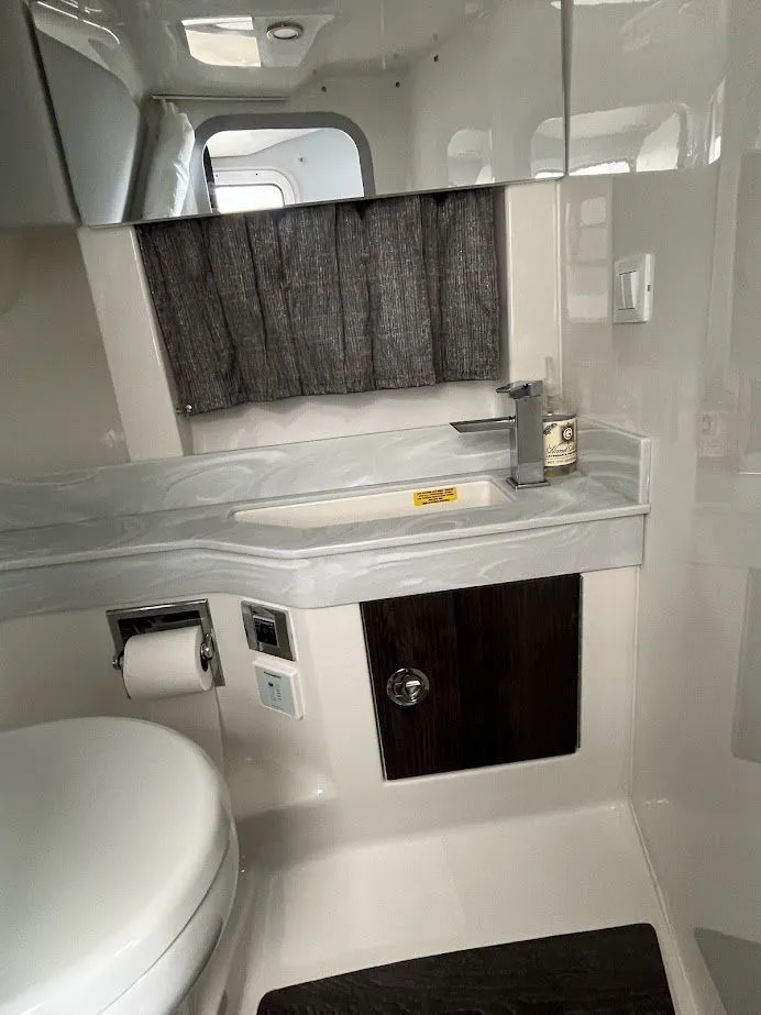 Slide: The Image of 2020 Formula 350 Crossover Bowrider 23 - 23