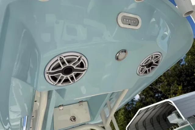 Slide: The Image of 2021 Pathfinder 2700 Open boat seat with cushioned backrest and armrests. - 13