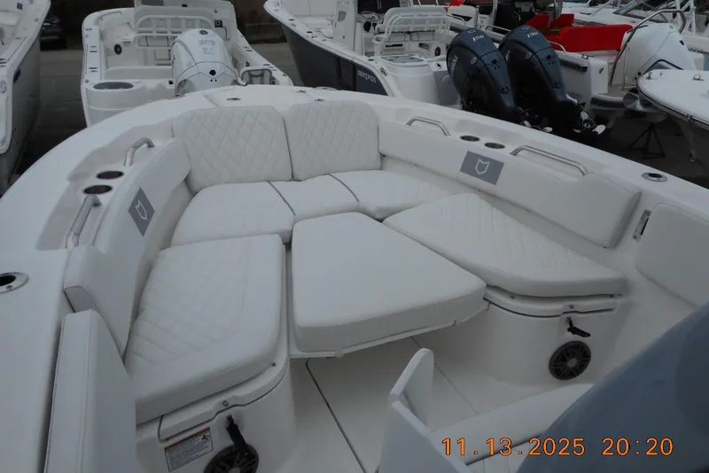 Slide: The Image of Bow with Filler Board and Cushions - 13