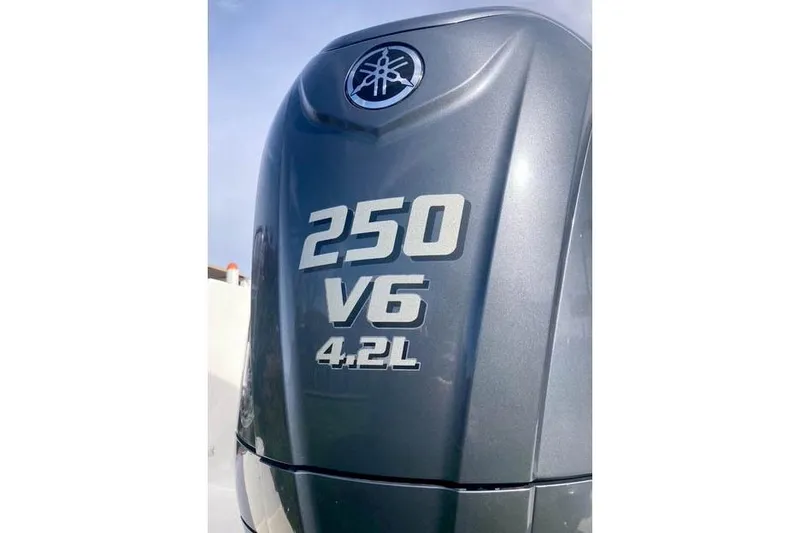 Slide: The Image of Yamaha 250 V6 4.2L engine on 2021 Ranger Tugs R-25 boat. - 48