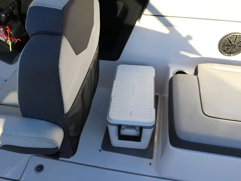 Slide: The Image of Yamaha AR250 2023 - 8