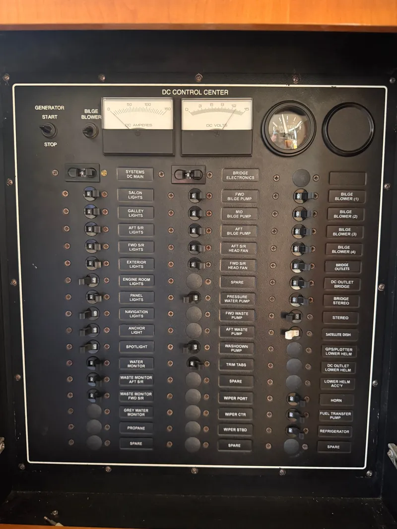 Slide: The Image of Carver 444 Cockpit Motor Yacht 2001 - 27
