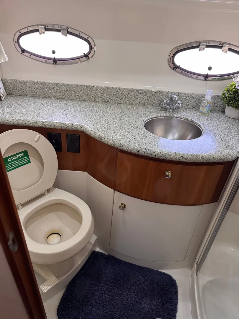 Slide: The Image of Carver 444 Cockpit Motor Yacht 2001 - 32