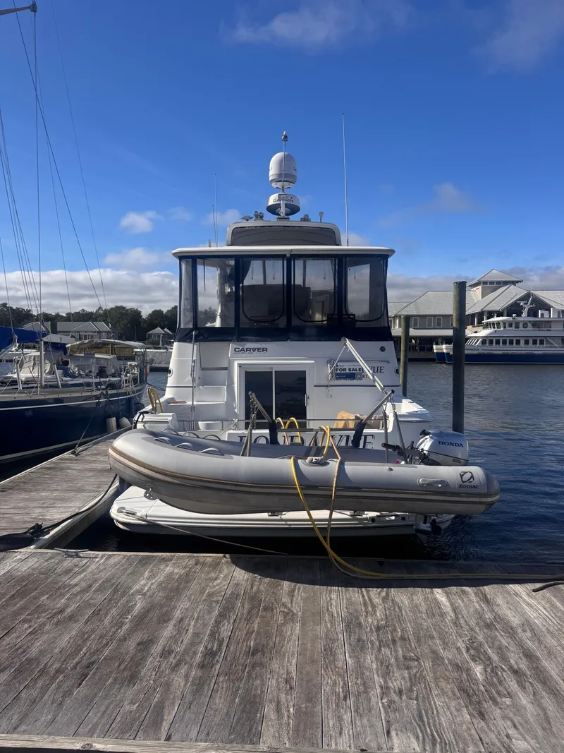 Slide: The Image of Carver 444 Cockpit Motor Yacht 2001 - 4