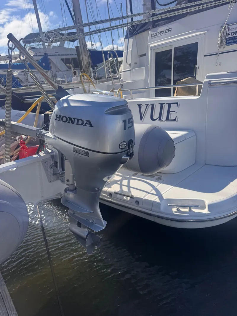 Slide: The Image of Carver 444 Cockpit Motor Yacht 2001 - 5